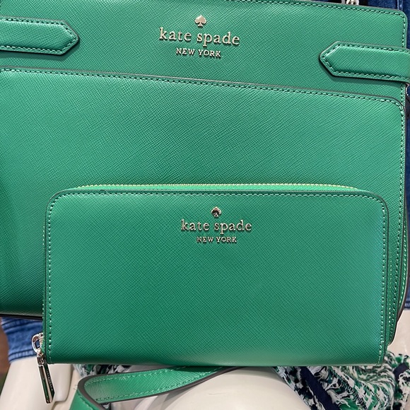 Kate Spade staci medium satchel
&
KSNY Staci Large Continental Wallet
Green Bean - Picture 13 of 16